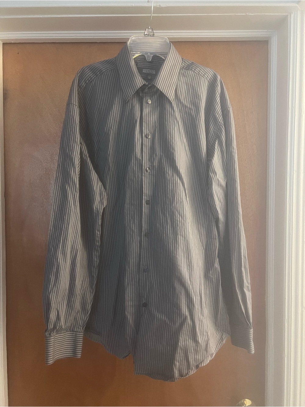 Kenneth Cole Reaction Men’s Gray & Black Pinstripe Long Sleeve Dress Shirt